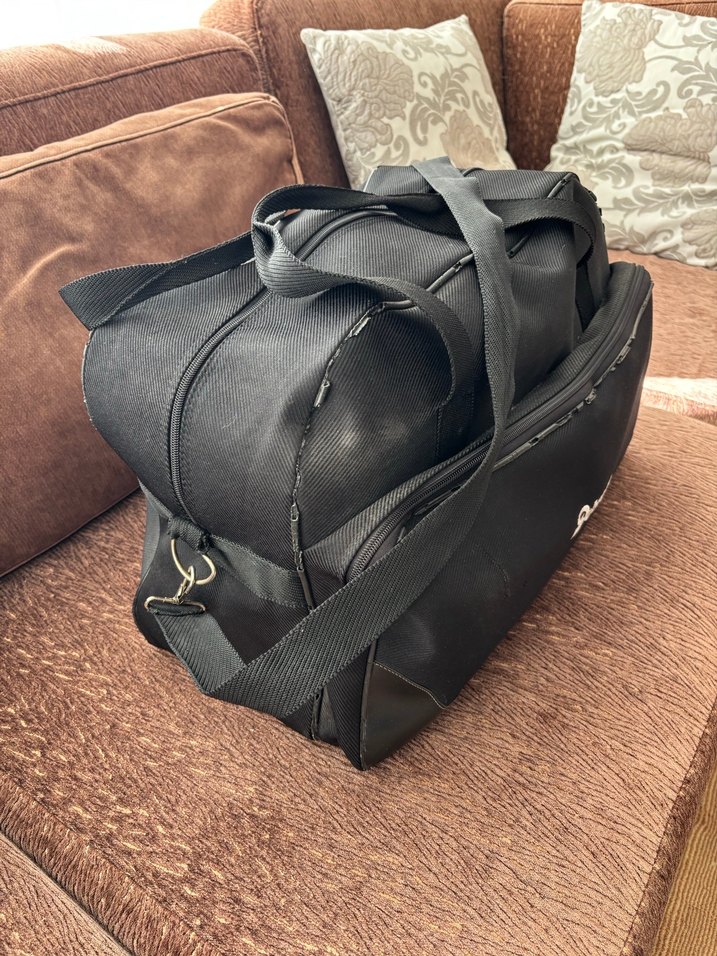 Debreli Siyah Seyahat Çantası - Görsel 3