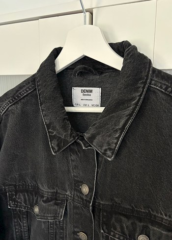 Bershka Siyah Düğmeli Kadın Denim Ceket - Görsel 4