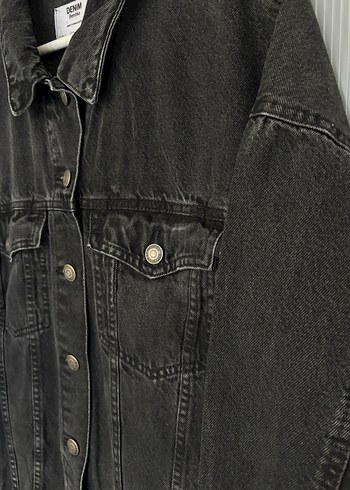 Bershka Siyah Düğmeli Kadın Denim Ceket - Görsel 5
