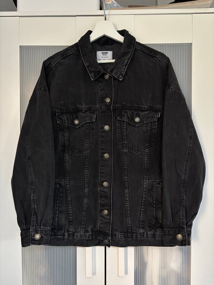 Bershka Siyah Düğmeli Kadın Denim Ceket - Görsel 3