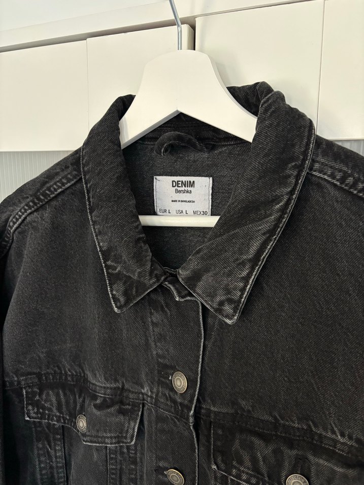 Bershka Siyah Düğmeli Kadın Denim Ceket - Görsel 4