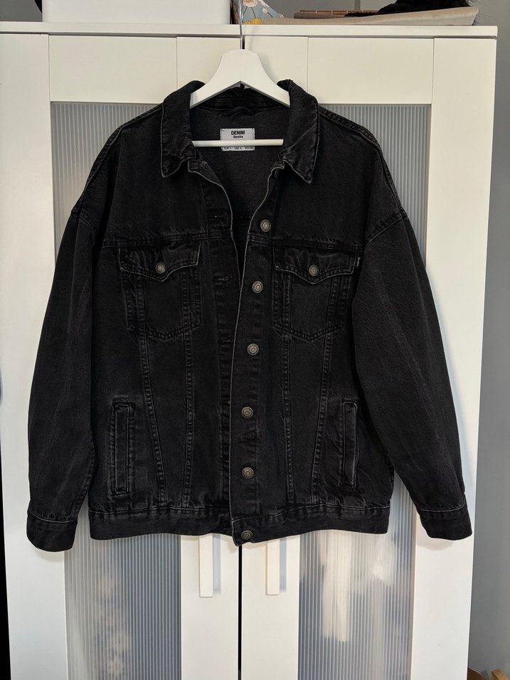 Bershka Siyah Düğmeli Kadın Denim Ceket - Görsel 2
