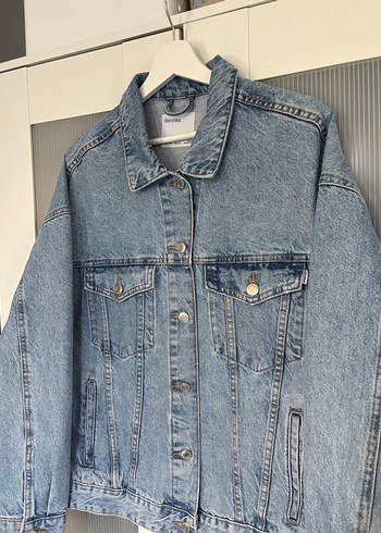 Bershka Mavi Düğmeli Kadın Kot Ceket - Görsel 3