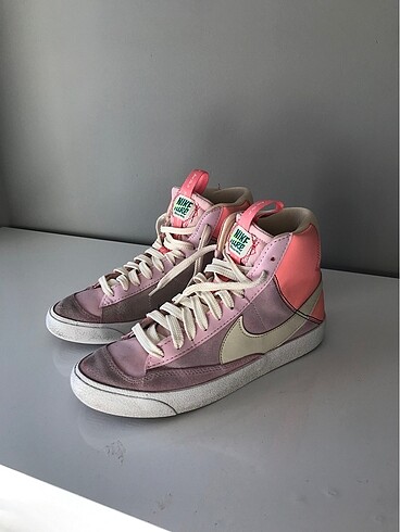 Nike pembe blazer mid ayakkabı