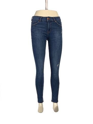 Stradivarius Skinny %70 İndirimli.