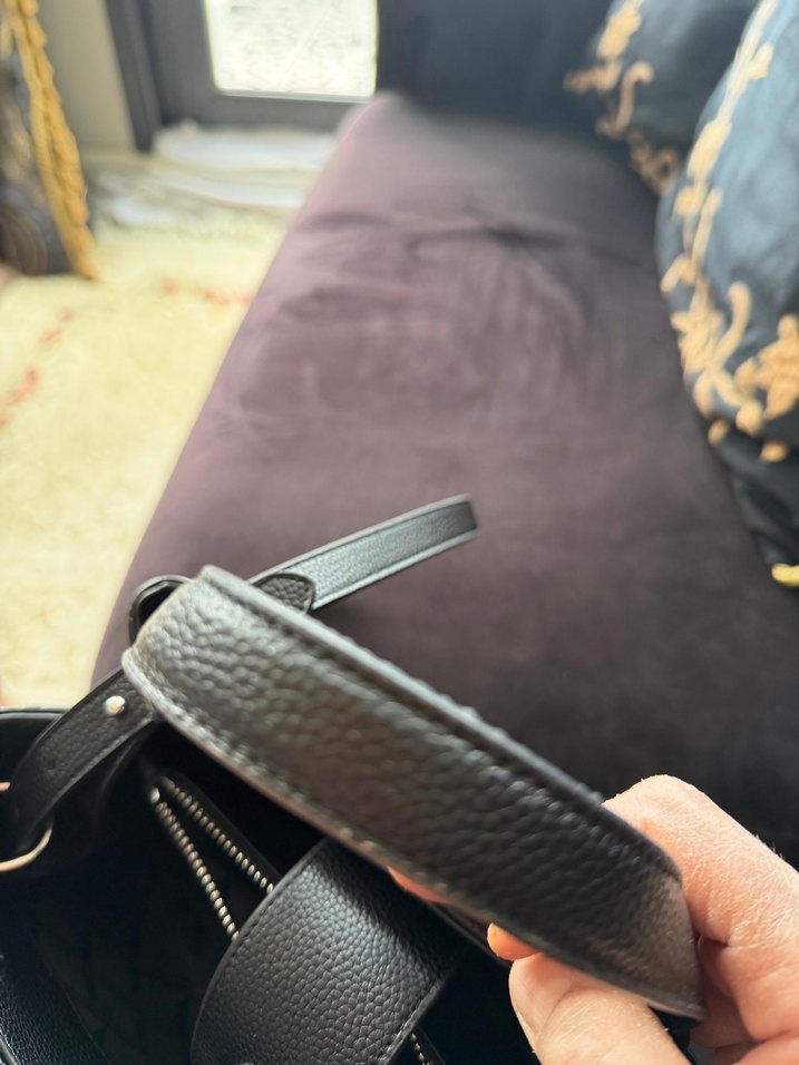 Armani Exchange Siyah Deri Tokalı Çanta - Görsel 4