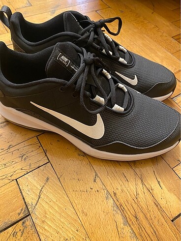 Nike spor ayakkabı
