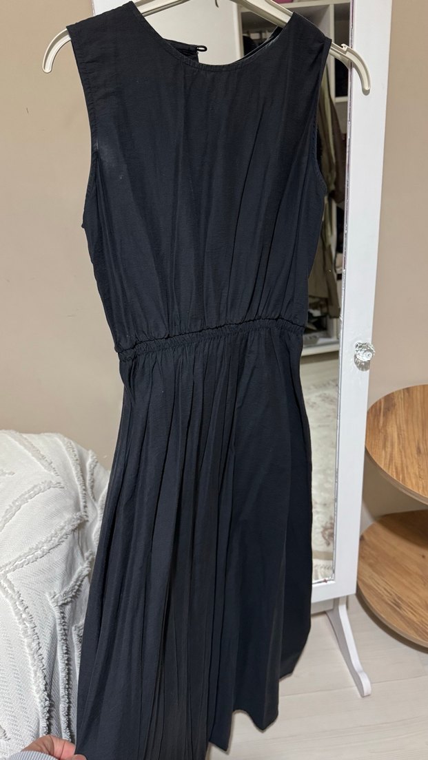 Siyah Keten Midi Drapeli Elbise - Görsel 3