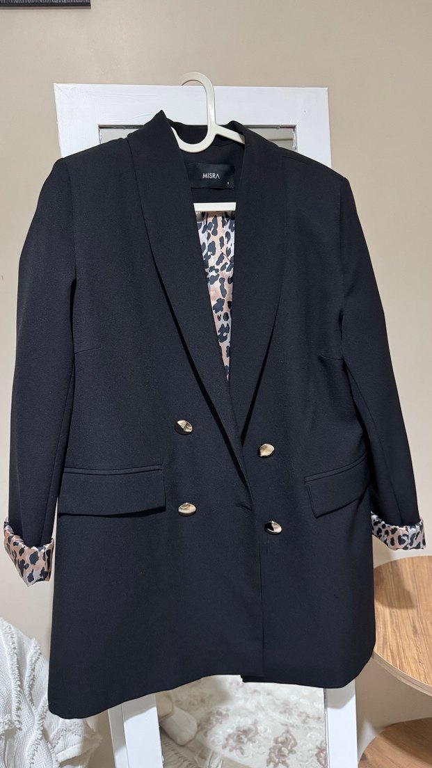 Düğmeli Siyah Yılan Desenli Kadın Blazer - Görsel 2