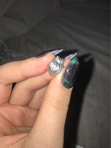 Pandora aslan charm