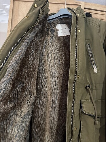 Pull and Bear Haki pull bear içi kürklü parka