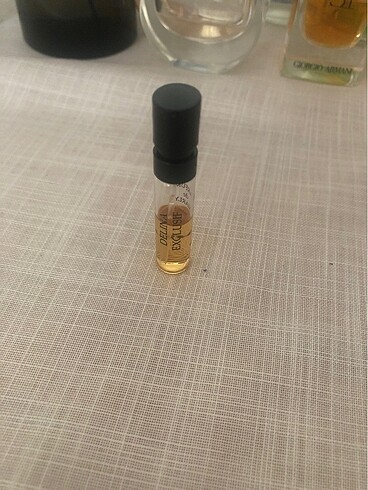 Diğer Parfums de Marly Delina Exclusif 1,5 ml