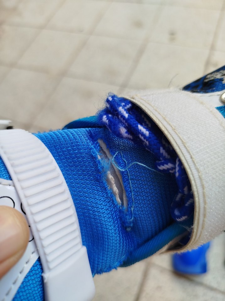 Mavi Bağcıklı Erkek Paten ve Koruyucu Seti - Görsel 3