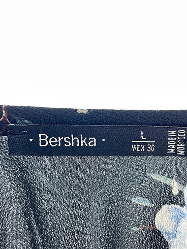 l Beden çeşitli Renk Bershka Bluz %70 İndirimli.