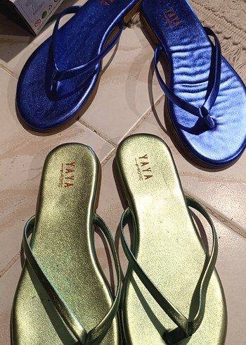 Parlak Mavi Stiletto Topuklu Kadın Terlik