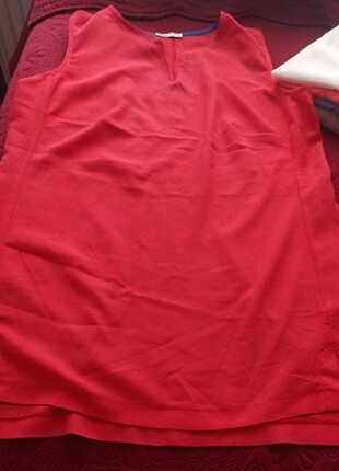 36 Beden kırmızı Renk Yırtmaçlı 2 taraftan bluz