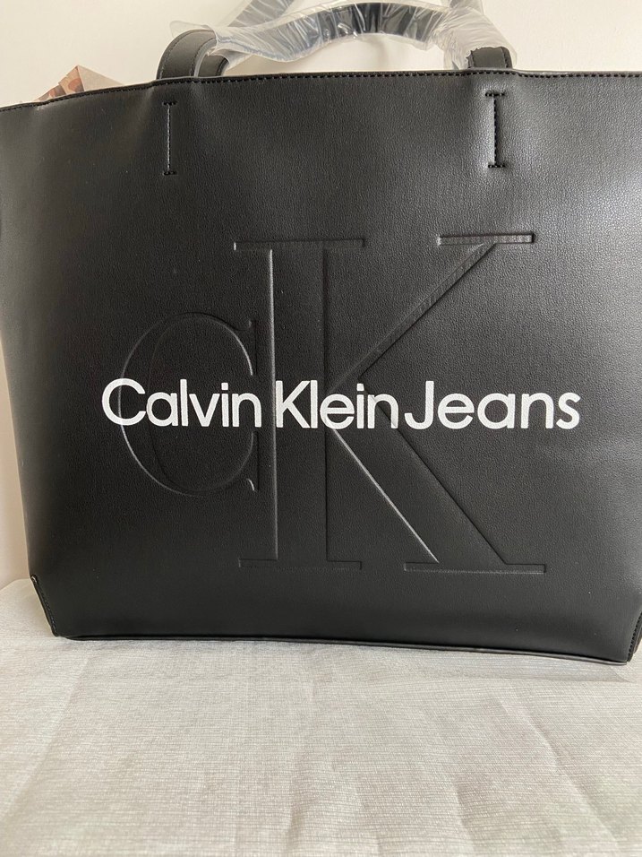 Calvin Klein Jeans Siyah Deri Kadın Çanta - Görsel 3