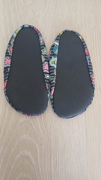 Beden Çocuk slipstop havuz ayakkabısı