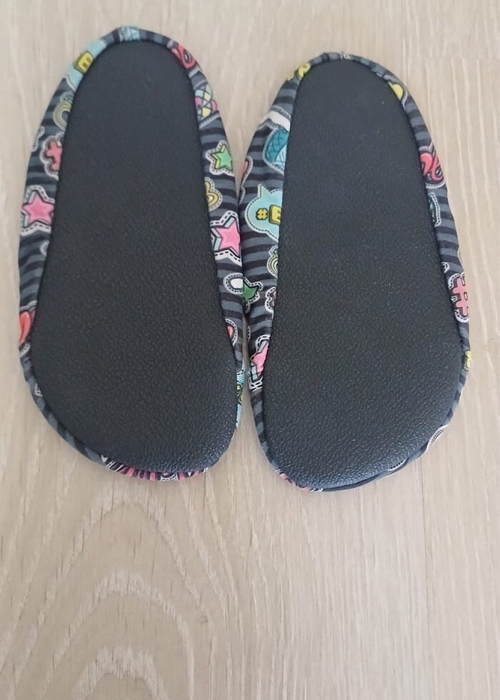 Çocuk slipstop havuz ayakkabısı - Görsel 3