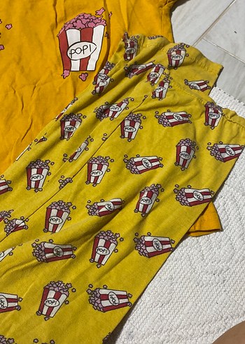 Kız Çocuk Renkli Popcorn Baskılı Tişört - Görsel 2