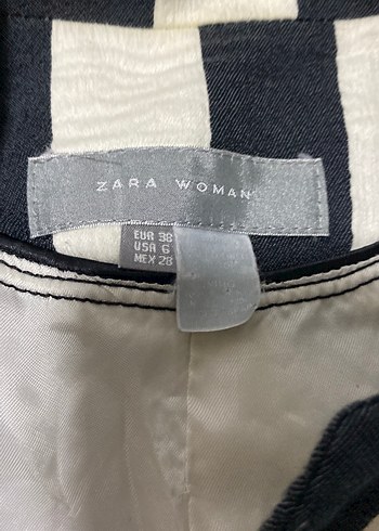 Düğmeli Zebra Desenli Keten Kadın Blazer - Görsel 2