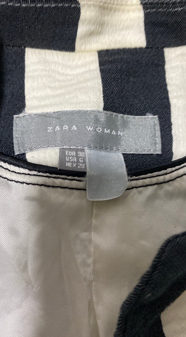 Düğmeli Zebra Desenli Keten Kadın Blazer - Görsel 2