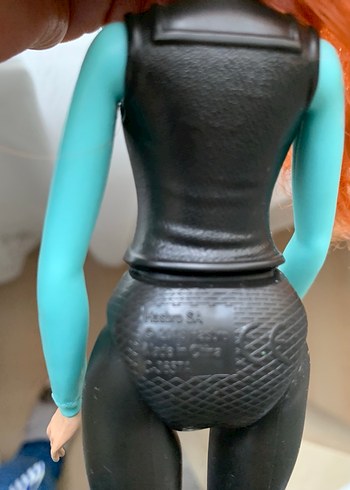 Diğer HASBRO SİYAH KIyAFETLİ KIZ BEBEK OYuNCAK