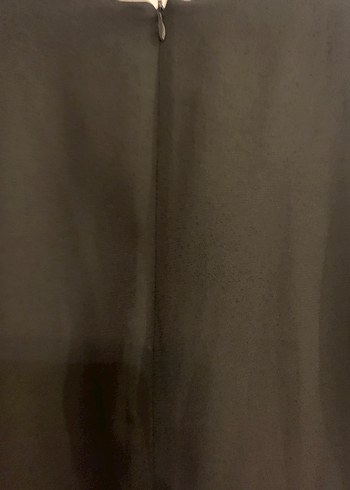 Siyah Metal Kemerli Kolsuz Modelli Elbise - Görsel 5