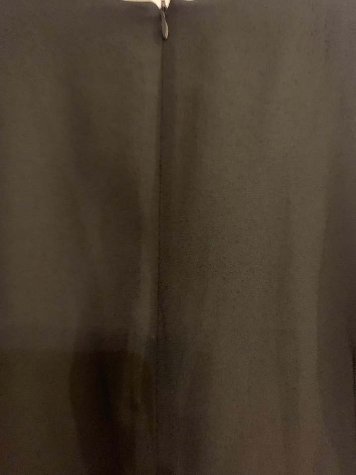 Siyah Metal Kemerli Kolsuz Modelli Elbise - Görsel 5