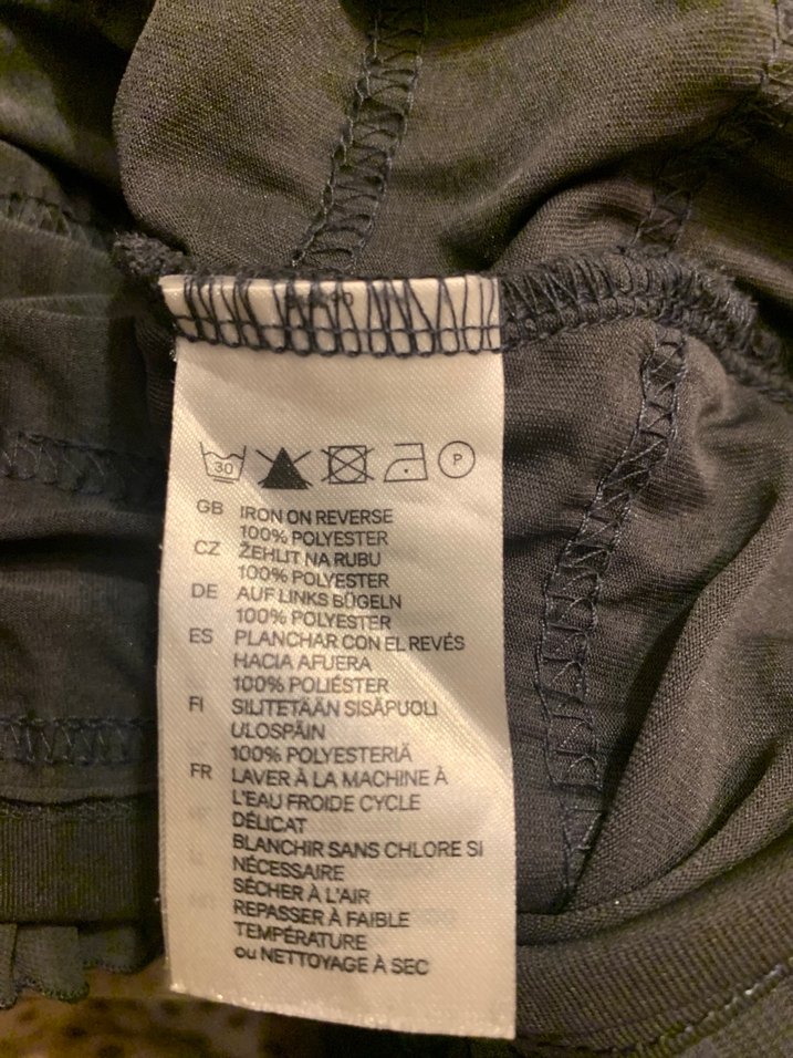 Siyah Fırfırlı Kolsuz Kadın Elbisesi - Görsel 5