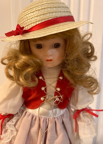 Saman Şapkalı Beyaz Bebek - Görsel 4