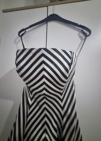 Diğer Zebra Desenli Straplez Pilili Mini Elbise
