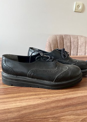 Siyah Kadın Ayakkabısı Bağcıklı - Görsel 2
