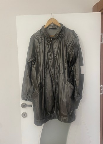 Gri Midi Boy Rahat Kesim Fermuarlı Kadın Yağmurluk - Görsel 4