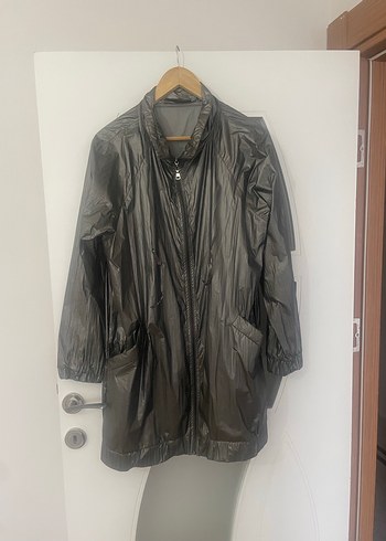 Gri Midi Boy Rahat Kesim Fermuarlı Kadın Yağmurluk - Görsel 2