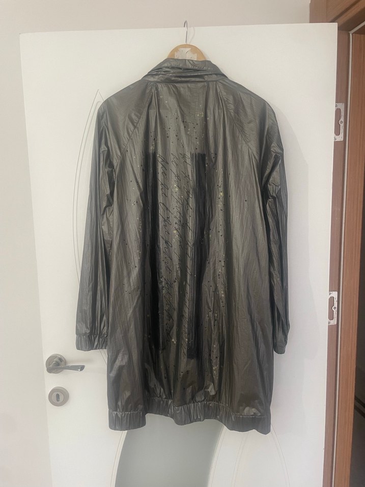 Gri Midi Boy Rahat Kesim Fermuarlı Kadın Yağmurluk - Görsel 3