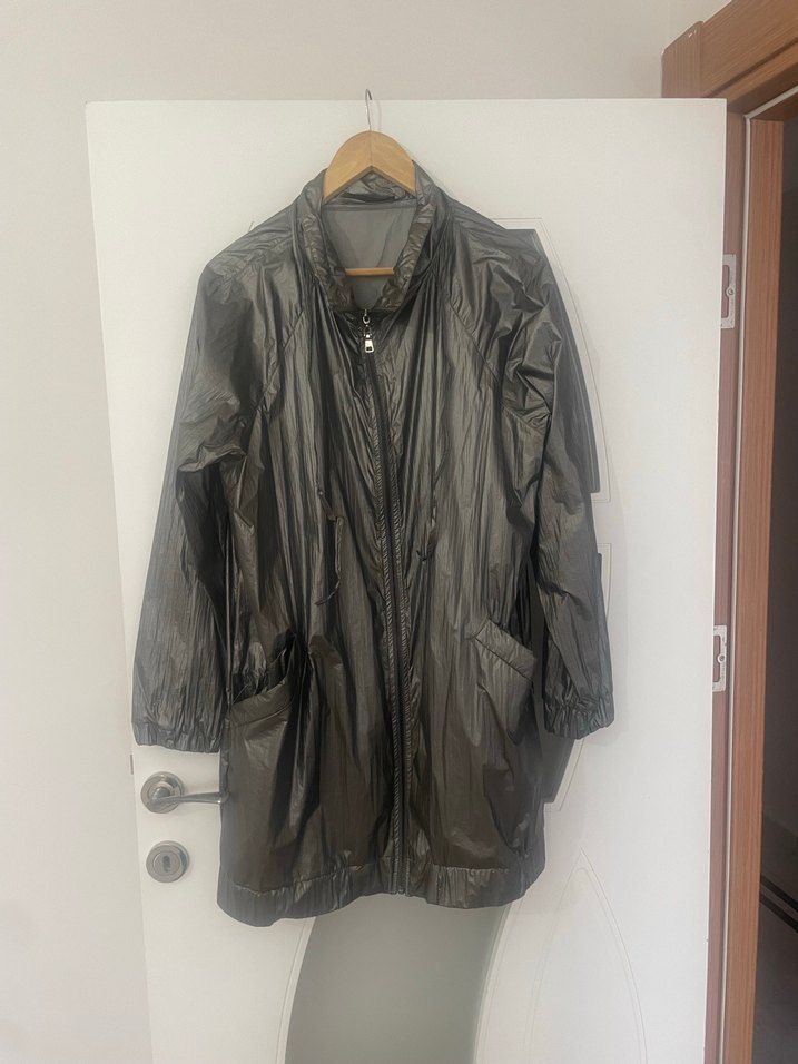 Gri Midi Boy Rahat Kesim Fermuarlı Kadın Yağmurluk - Görsel 2