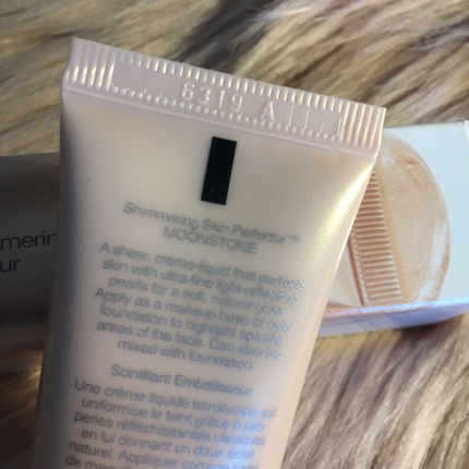 xs Beden ten rengi Renk Becca likit shimmering 