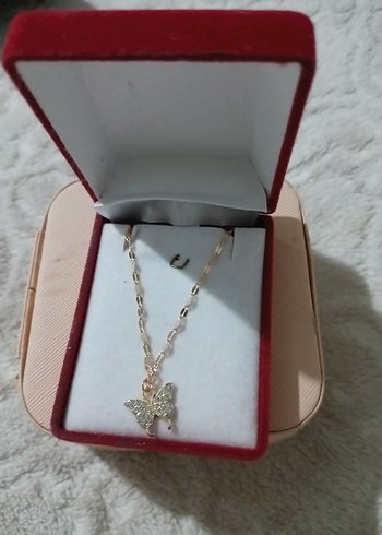 Altın Renk Kolye