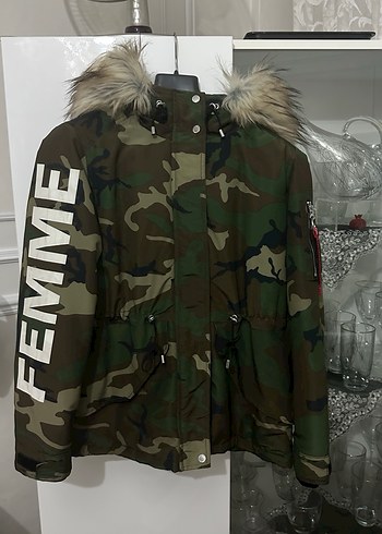 Bershka Kürk Detaylı Kamuflaj Kadın Ceket