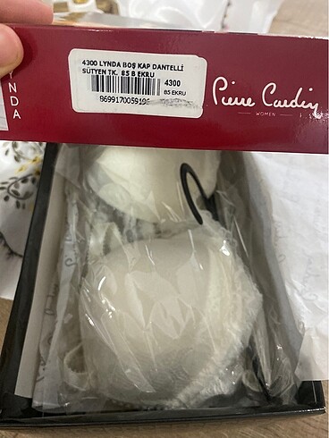 36 Beden Pıerre Cardındantelli takım