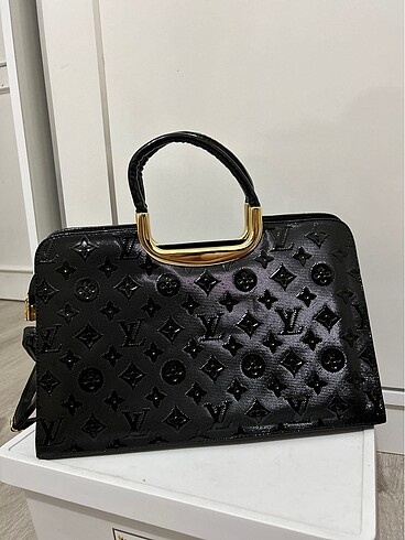 Louis Vuitton Çanta siyah büyük