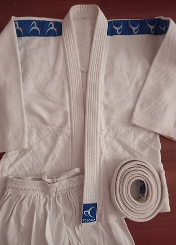10 Yaş Beden beyaz Renk Judo kiyafeti