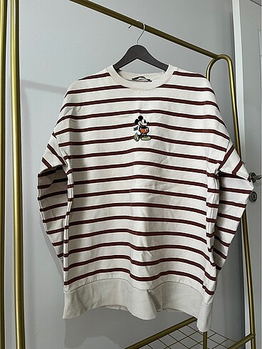 LC Waikiki sweatshirt