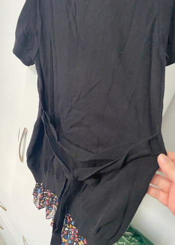 Siyah ve Önü Desenli Kısa Kollu Kazak - Görsel 9