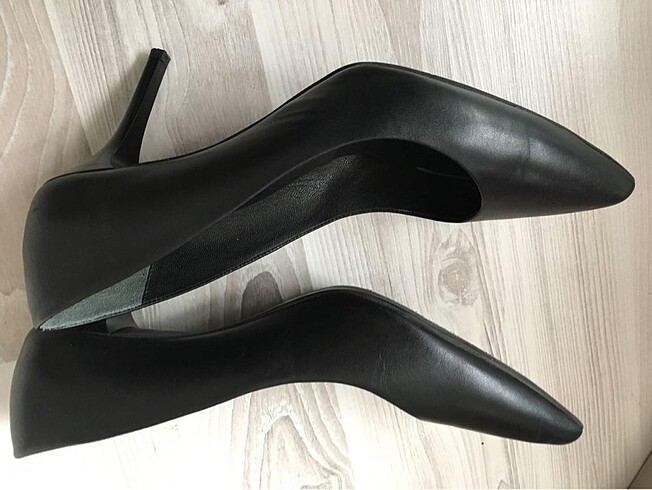 40 Beden Derimod siyah 40 numara ince topuklu ayakkabı