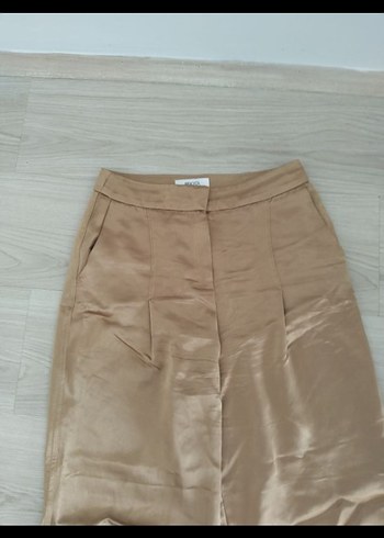 36 Beden Bej Parlak Kadın Saten Pantolon