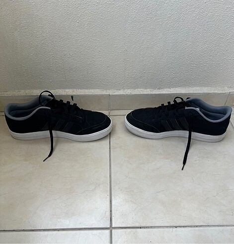 45 Beden siyah Renk Adidas Spor Ayakkabı