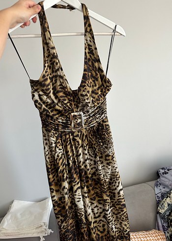 38 Beden Kahverengi Leopar Desenli Uzun Askılı Elbise