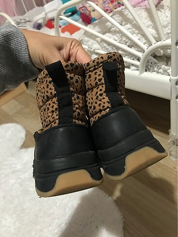 Zara bot